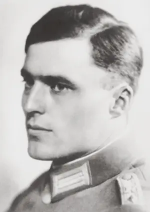 Porträtfotografie in schwarz-weiß Claus Schenk Graf von Stauffenberg